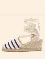 Alpargata de mujer cuña alta de 6 centímetros en color Rayas #11 con cintas, hecha a mano en España.